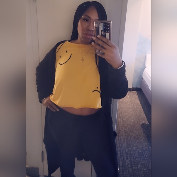 Meet your Posher LIVE, Prisy Monster Shop 2.0 - Picture 6 of 8